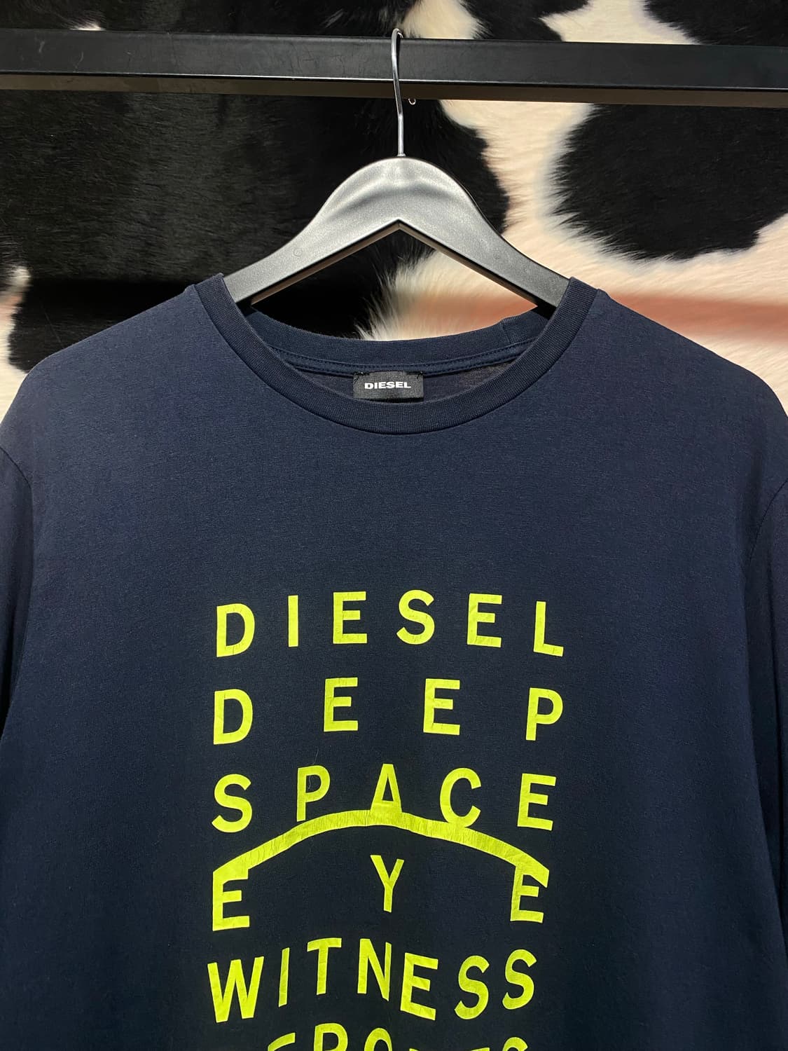 Diesel 형광 레터링 디테일 반팔티셔츠 상품이미지2