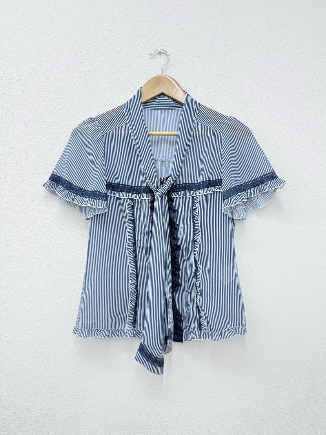 빈티지 Axes Femme 블루 스트라이프 리본 레이스 블라우스 상품이미지1