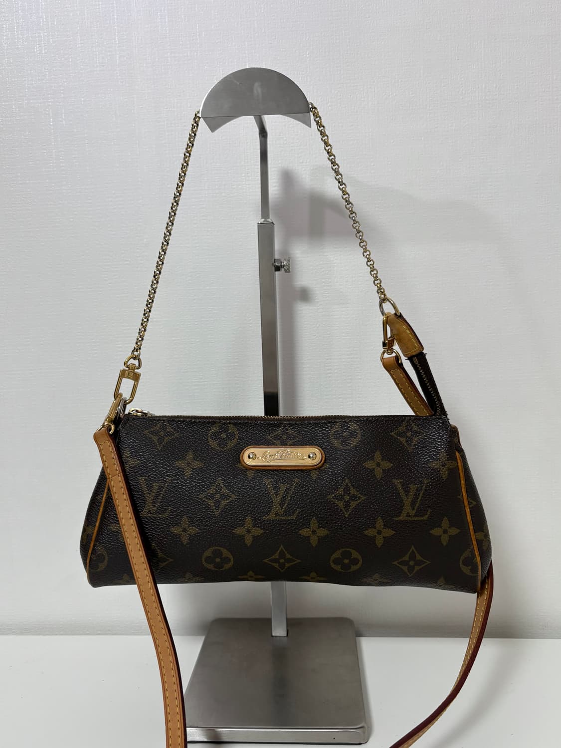 루이비통 에바클러치 크로스백 상품이미지1