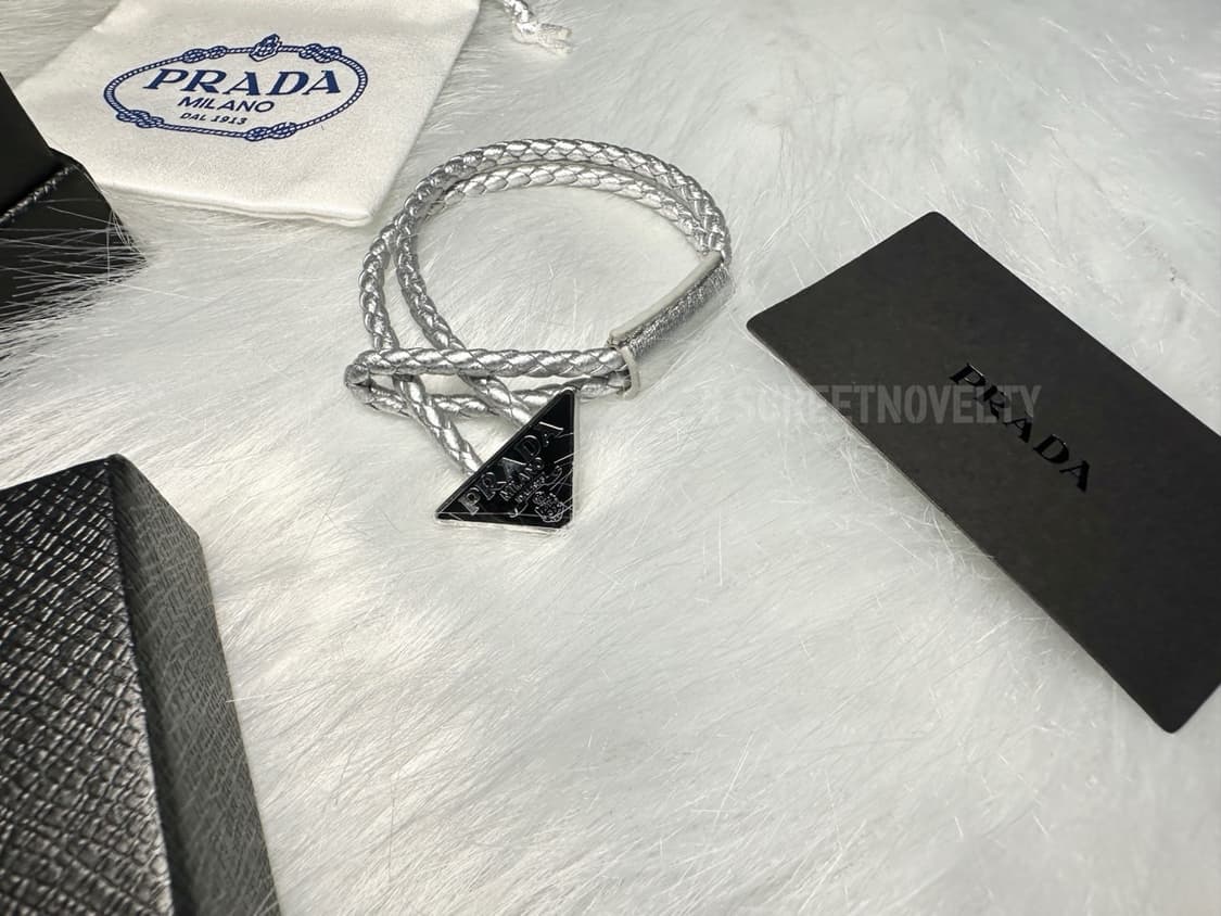 프라다 가죽 팔찌 실버 풀박스 상품이미지5