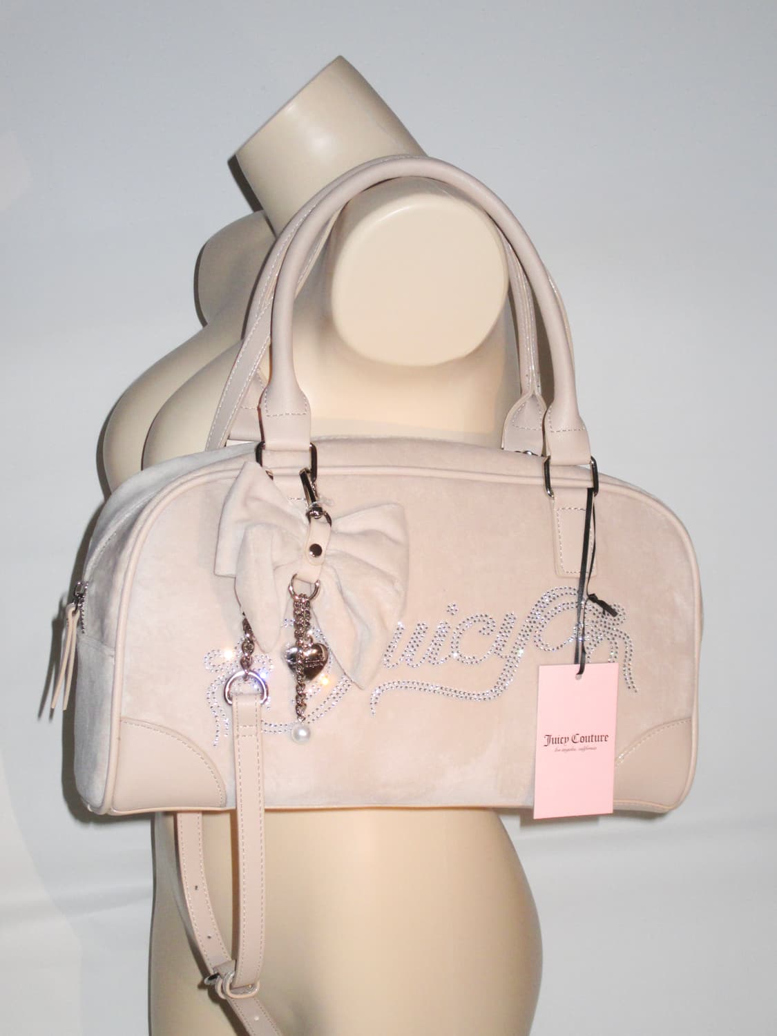 쥬시 꾸뛰르 베이지 벨로아 스쿨 토트백 + 리본 챰 상품이미지1