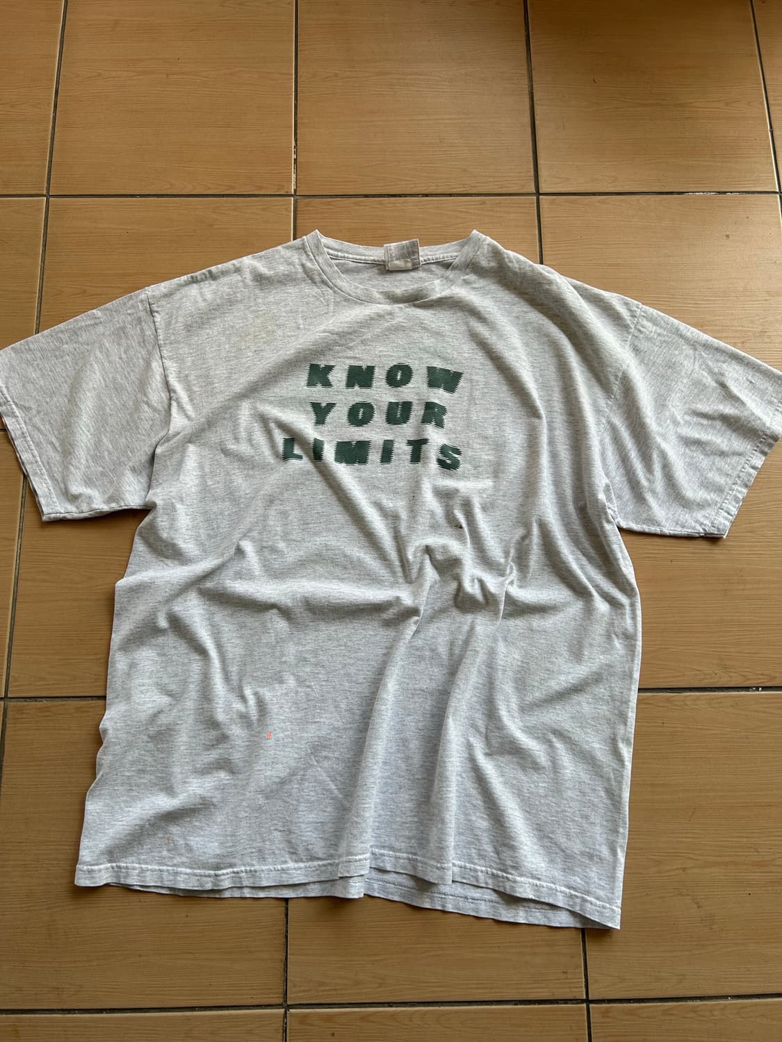 90‘s 나이키 know your limits 티셔츠 상품이미지2
