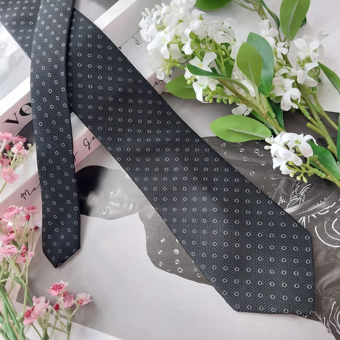 마이클코어스 실크 블랙 패턴 넥타이 8.2cm A+등급 K2130 상품이미지3