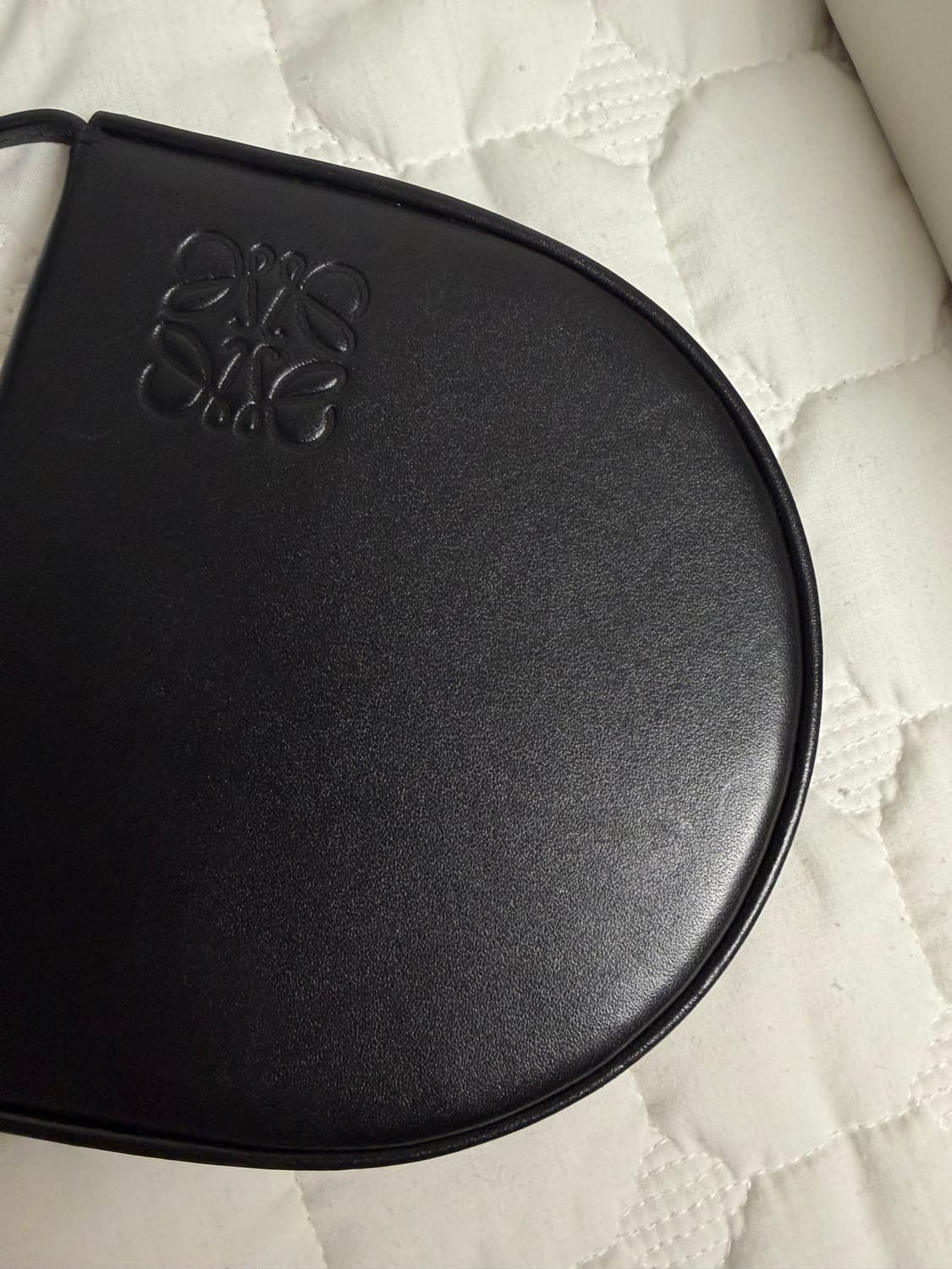 로에베 힐 파우치  상품이미지3