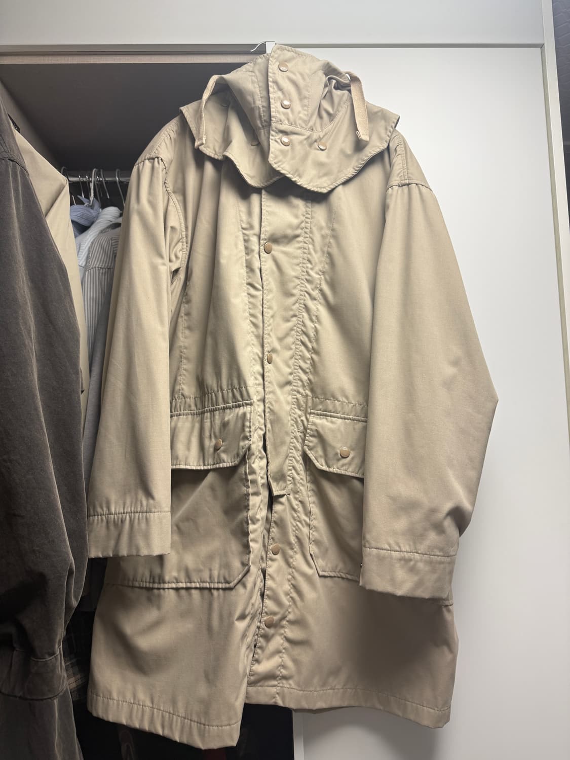 엔지니어드 가먼츠 X 차콜 도쿄 별주 더스터 코트 팝니다 상품이미지1