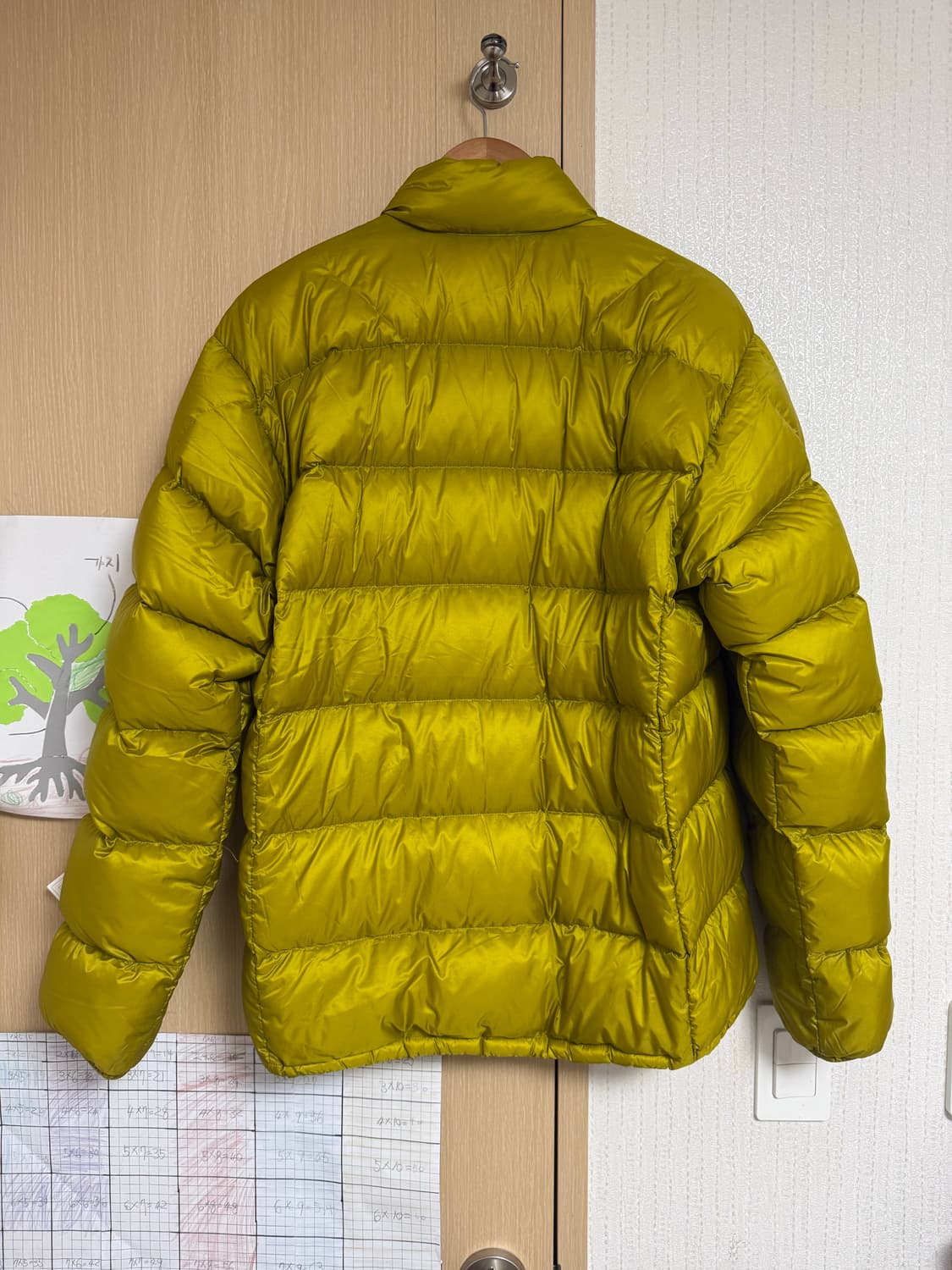 몽벨 라이트알파인 오일 옐로우 1회착 팝니다. 상품이미지3