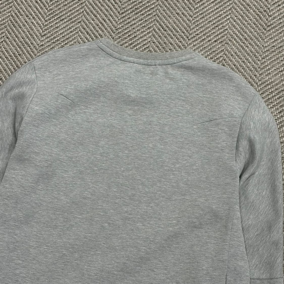 나이키 테크팩 맨투맨 v1646 상품이미지4