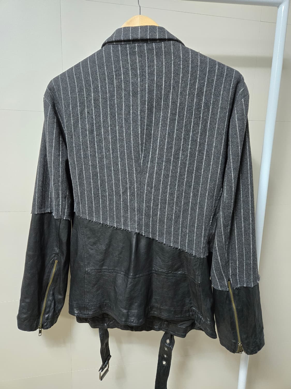 그렉로렌 차콜 초크스트라이프 램스킨 울 50:50 블레이저 4사이즈  상품이미지4