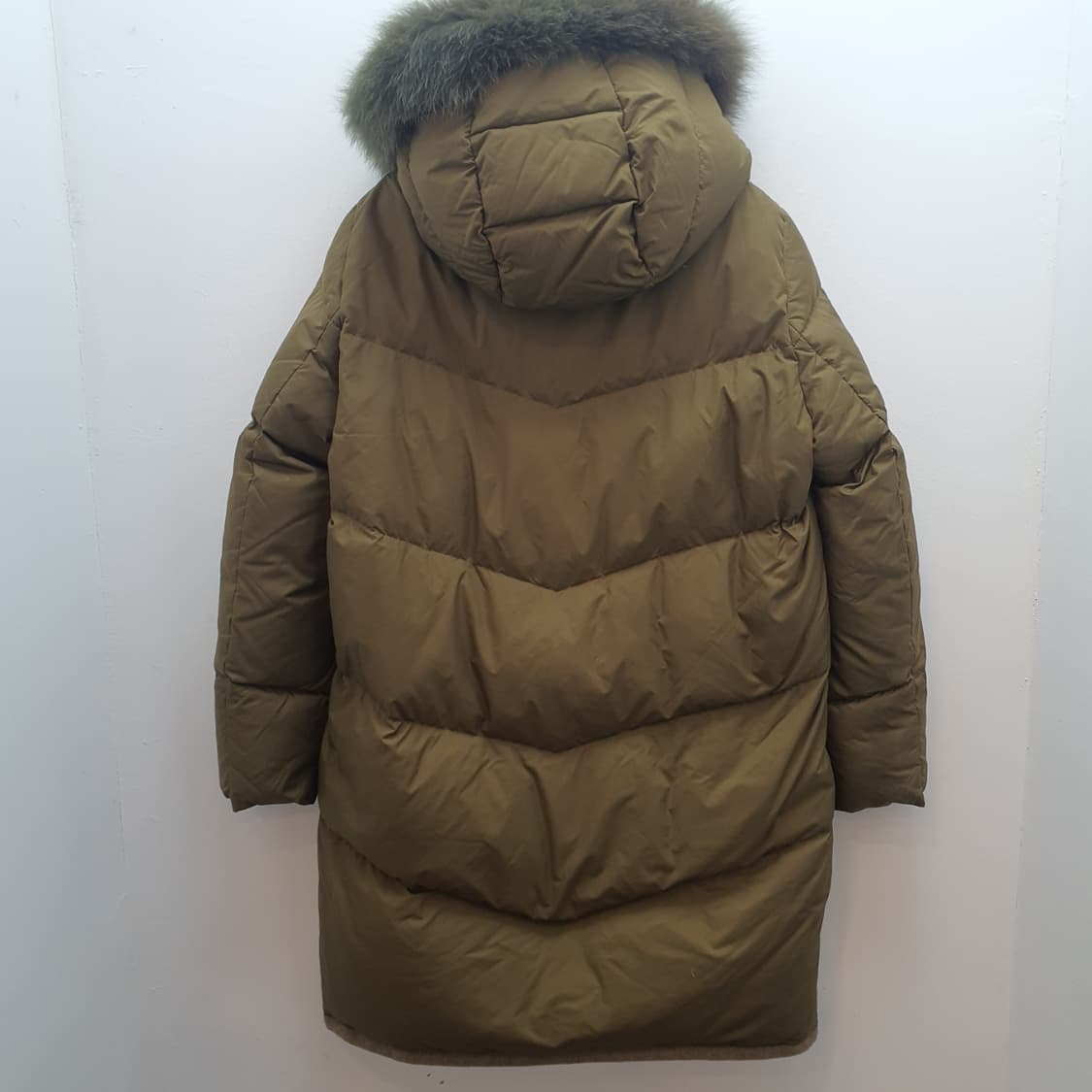 Izzat baba 여성 구스다운 롱패딩 카키 상품이미지5