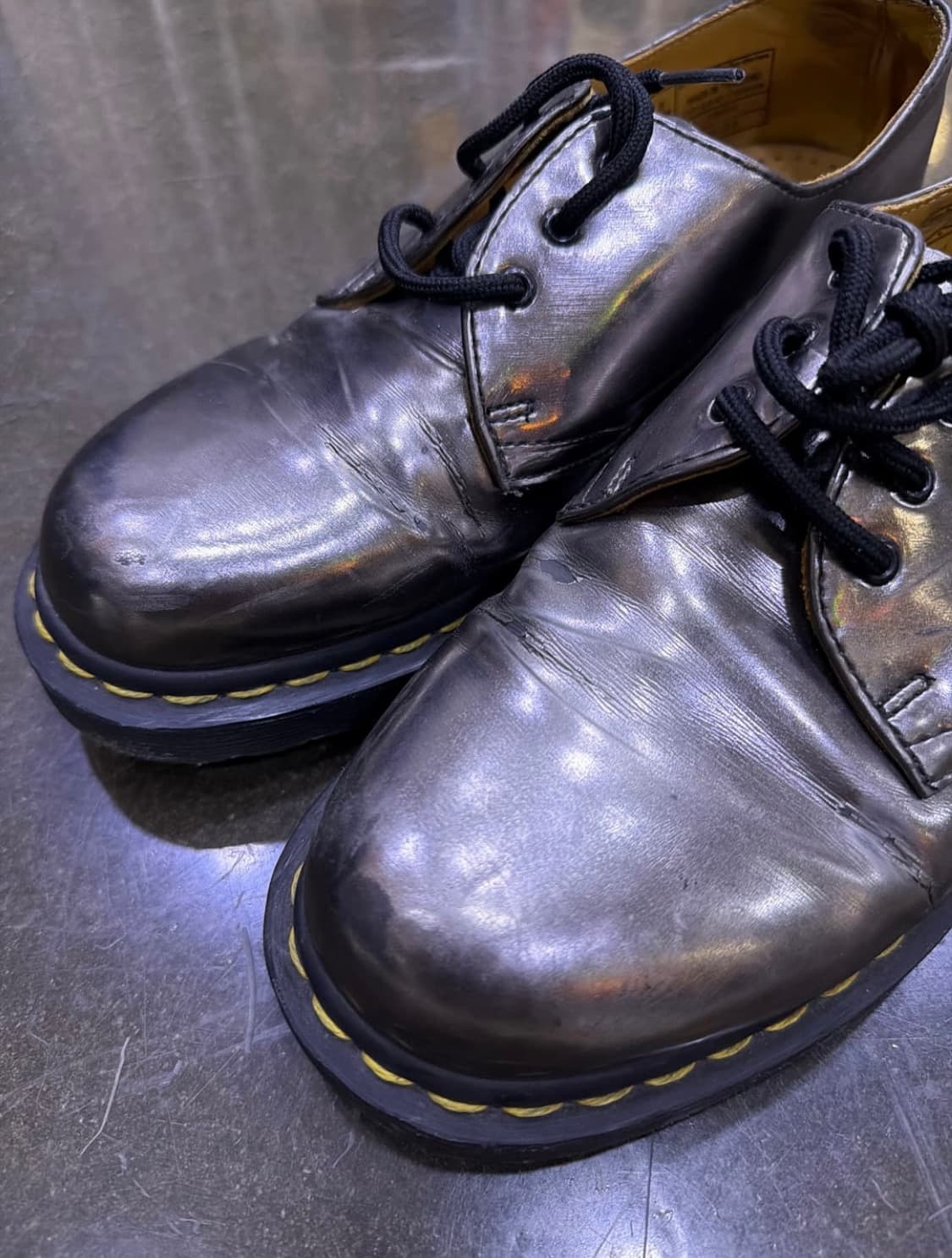 닥터마틴 13060 더비슈즈 메탈릭 실버 UK7 상품이미지3