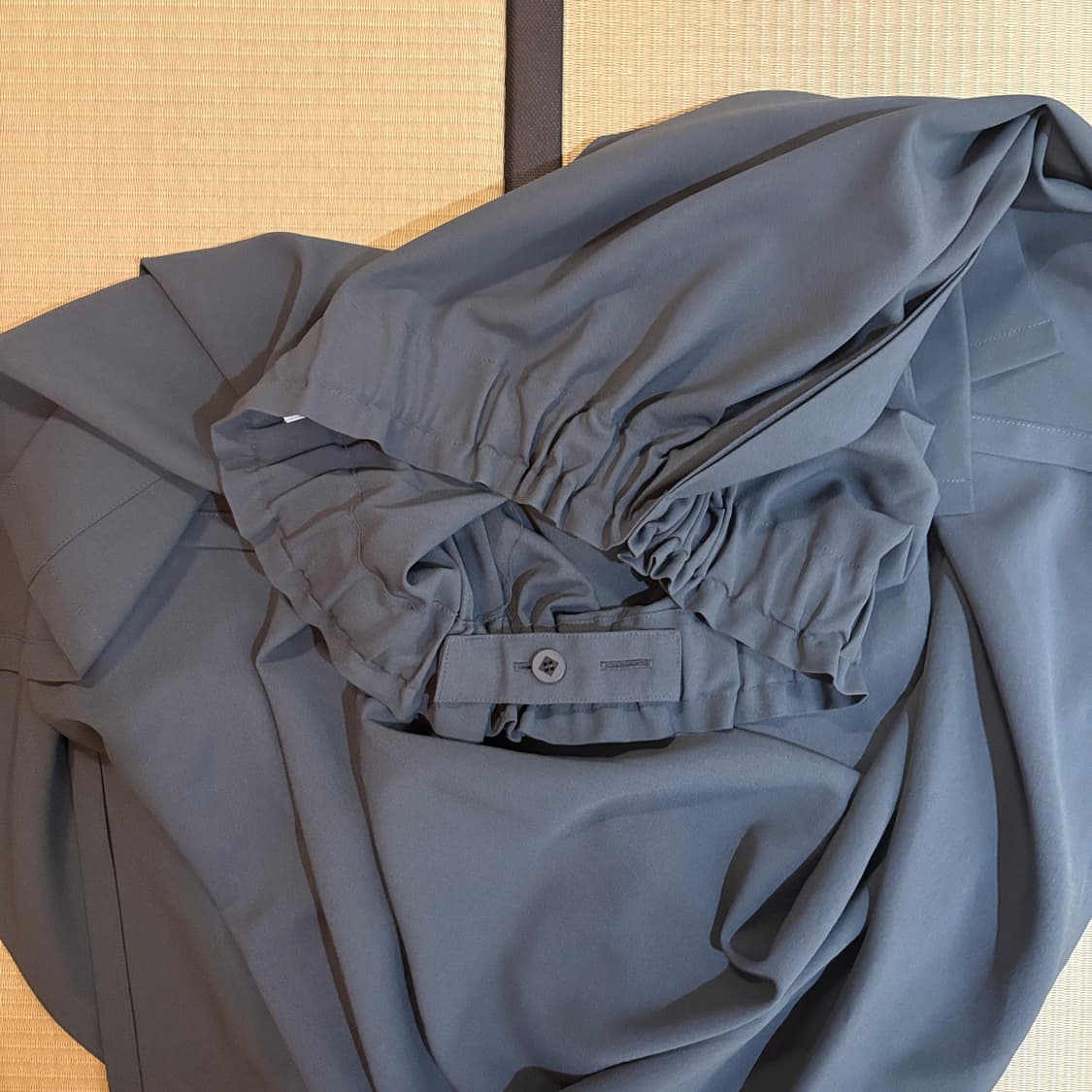 Issey Miyake 이세이미야케 드레이프 하프 팬츠 상품이미지4