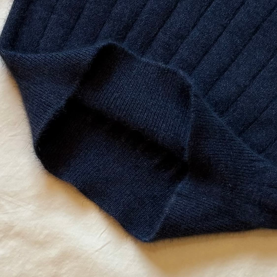 [102-105] 뉴질랜드 LOTHLORIAN 울 포섬 브이넥 니트 상품이미지6