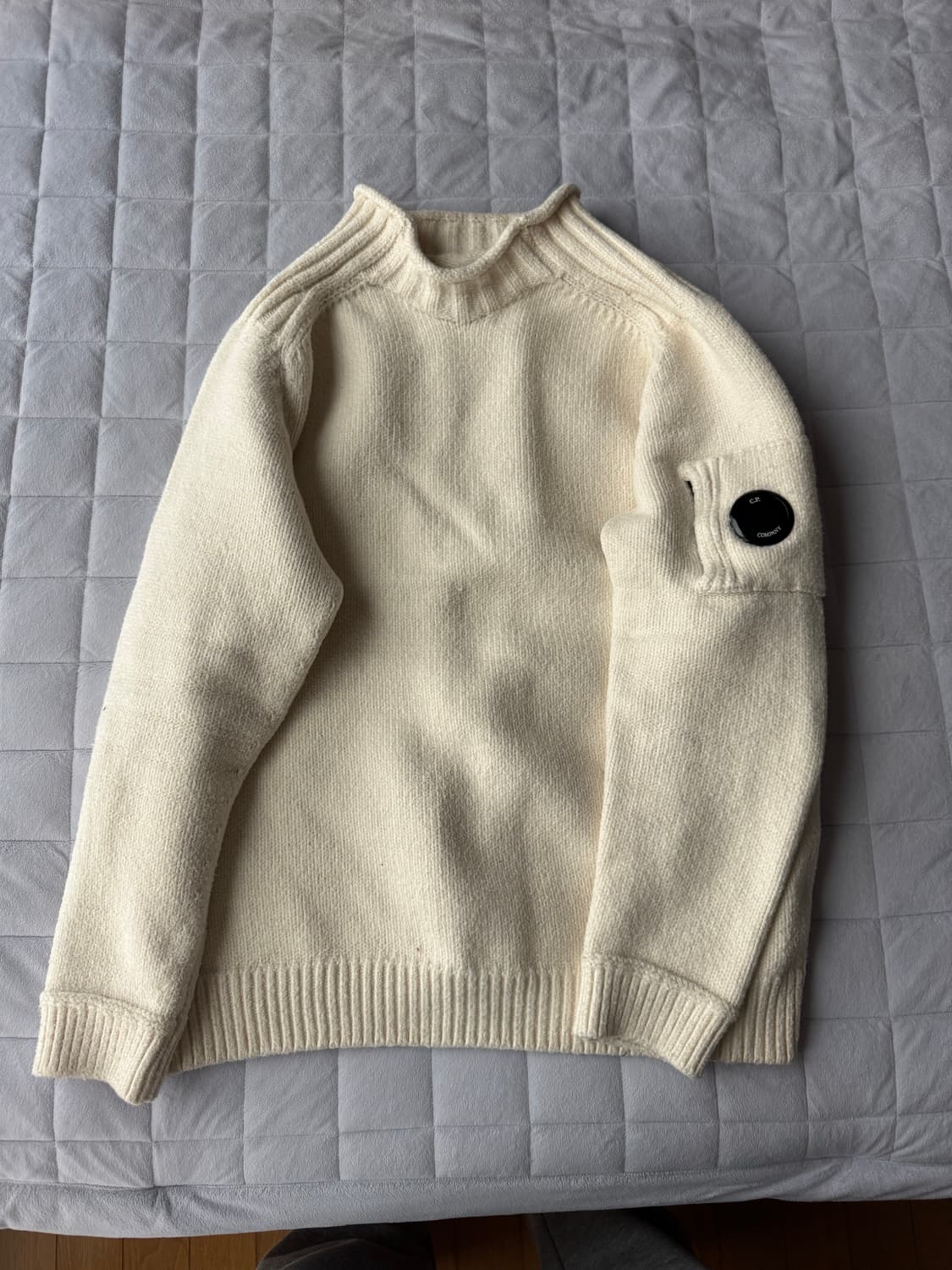 CP컴퍼니 롤넥 니트 상품이미지1