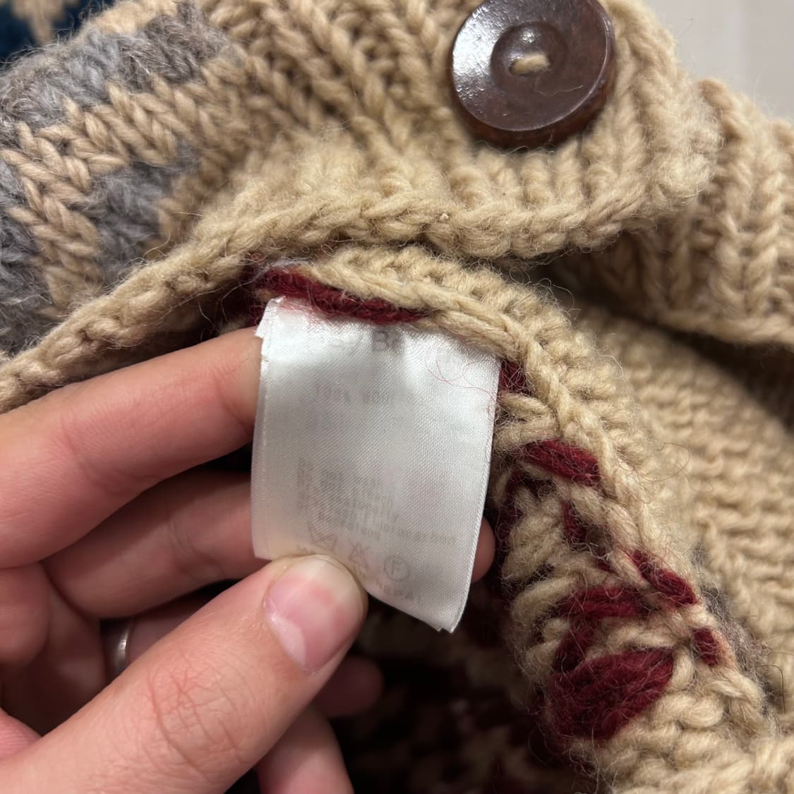 레이빔즈 울 패턴 숄카라 케이블 니트 가디건 상품이미지4