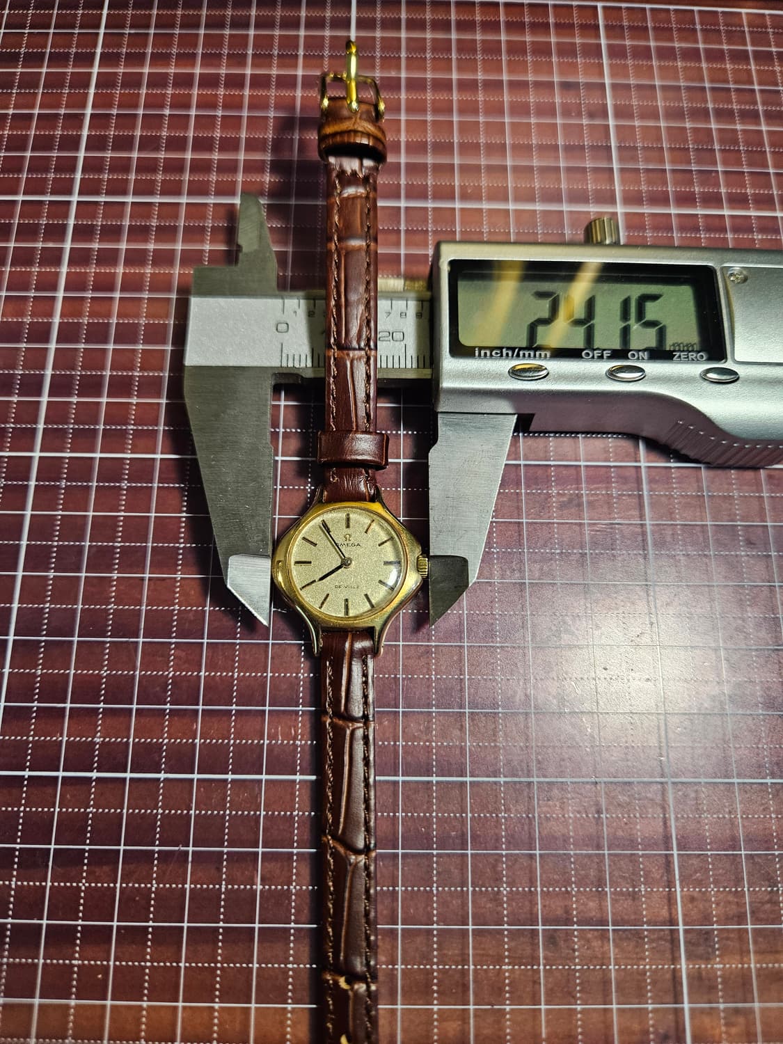 오메가 드빌 코브라 cal.620 핸드와인딩(수동)빈티지 여성 가죽 시계 상품이미지3