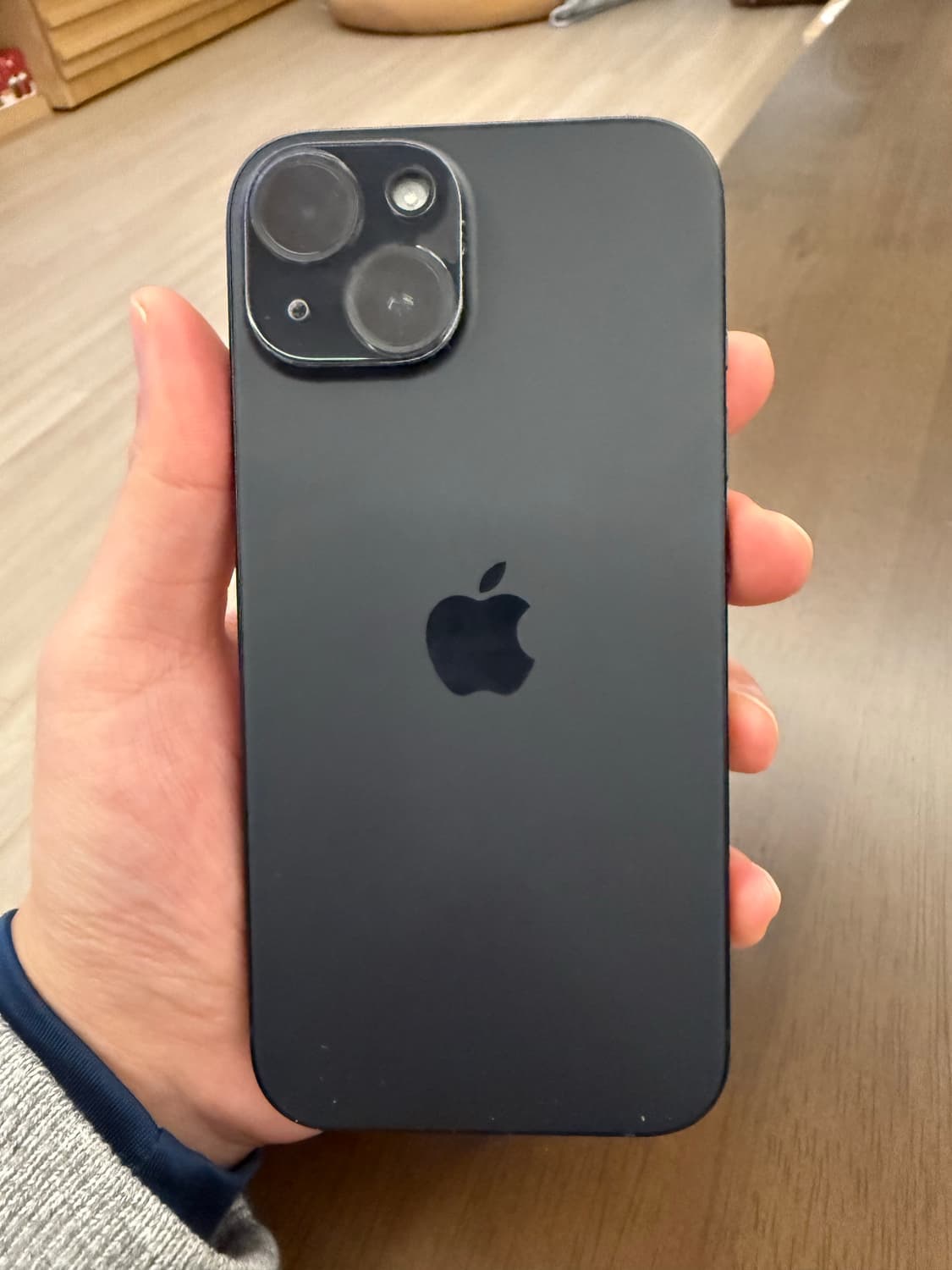 아이폰15 블랙 256GB 상품이미지1