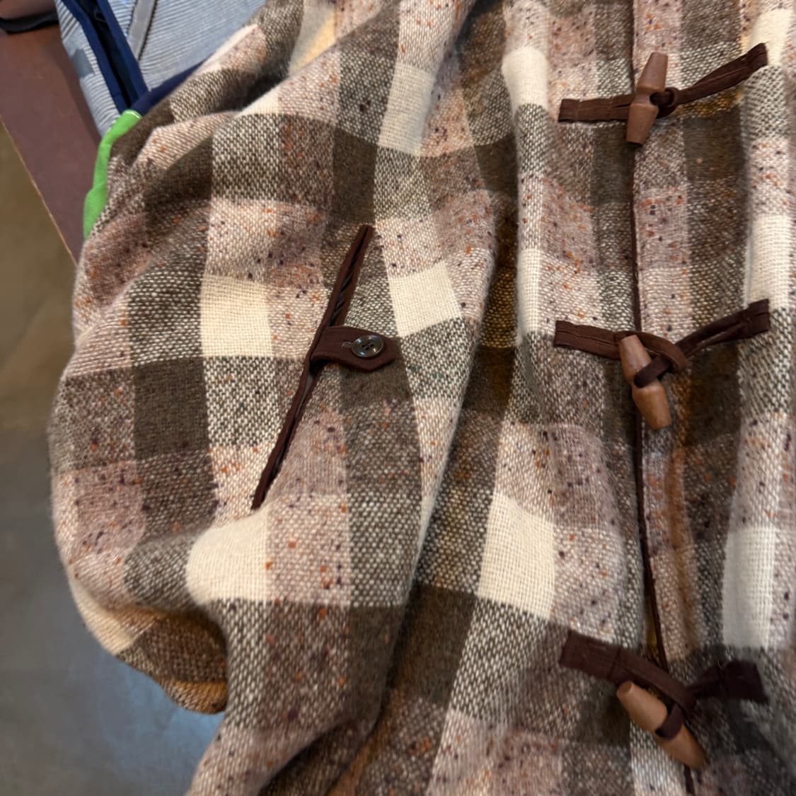 유니버설 프릭스 BY 프릭스 스토어 울 혼방 케이프 망토 상품이미지2