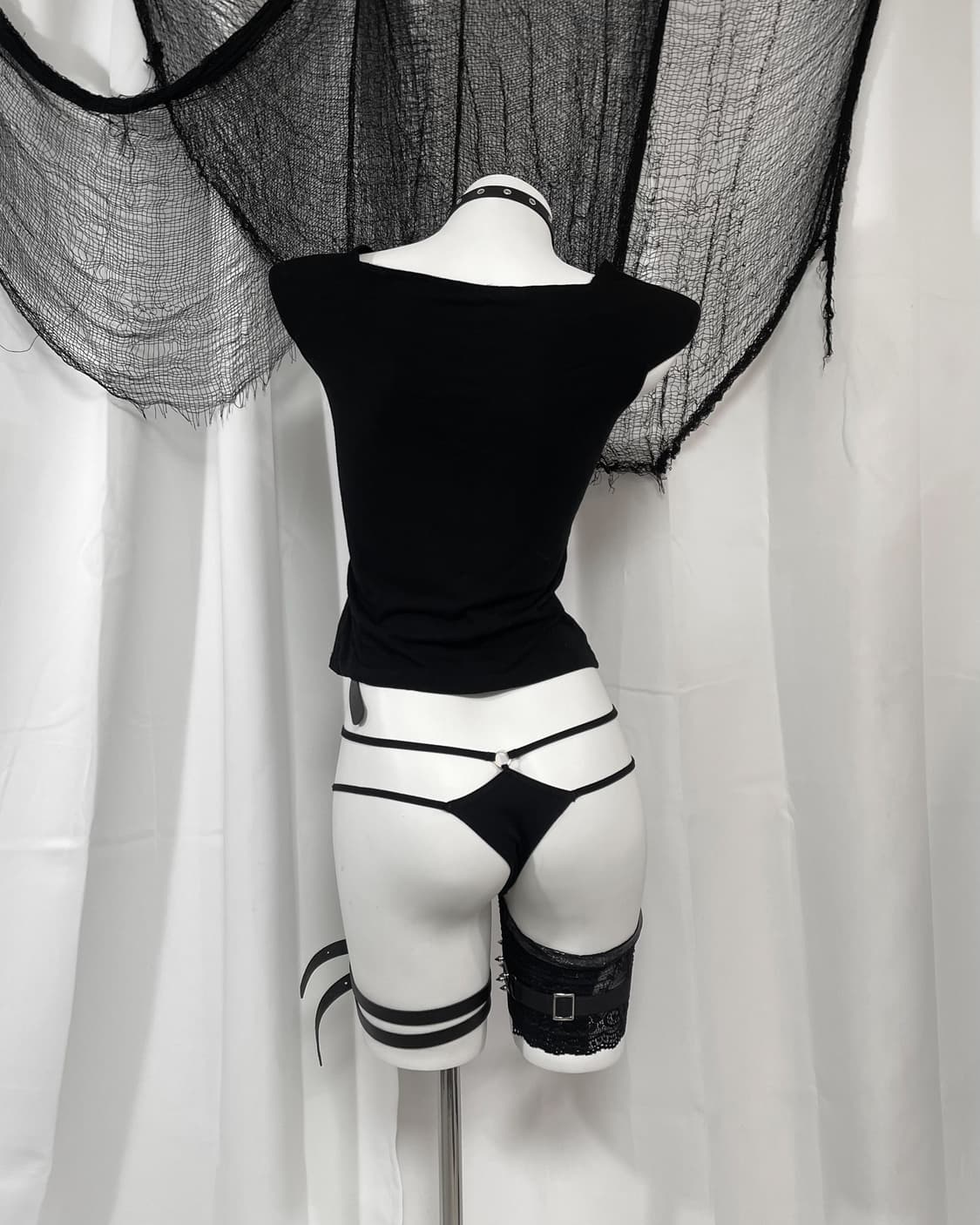 black t-shirt 상품이미지4