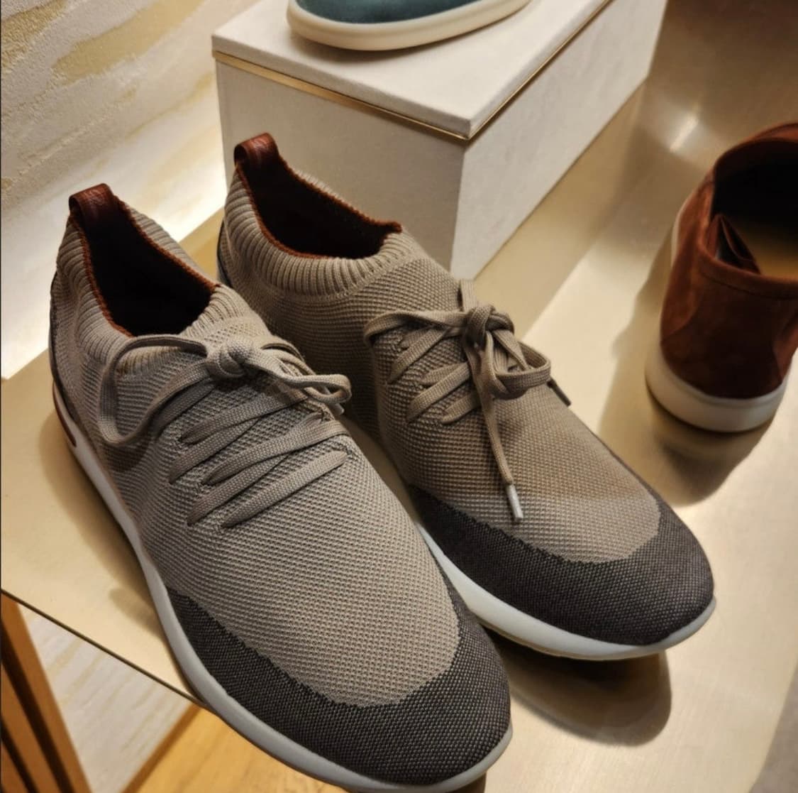 로로피아나 360 LP 플렉시 워크 스니커즈/42사이즈 상품이미지1