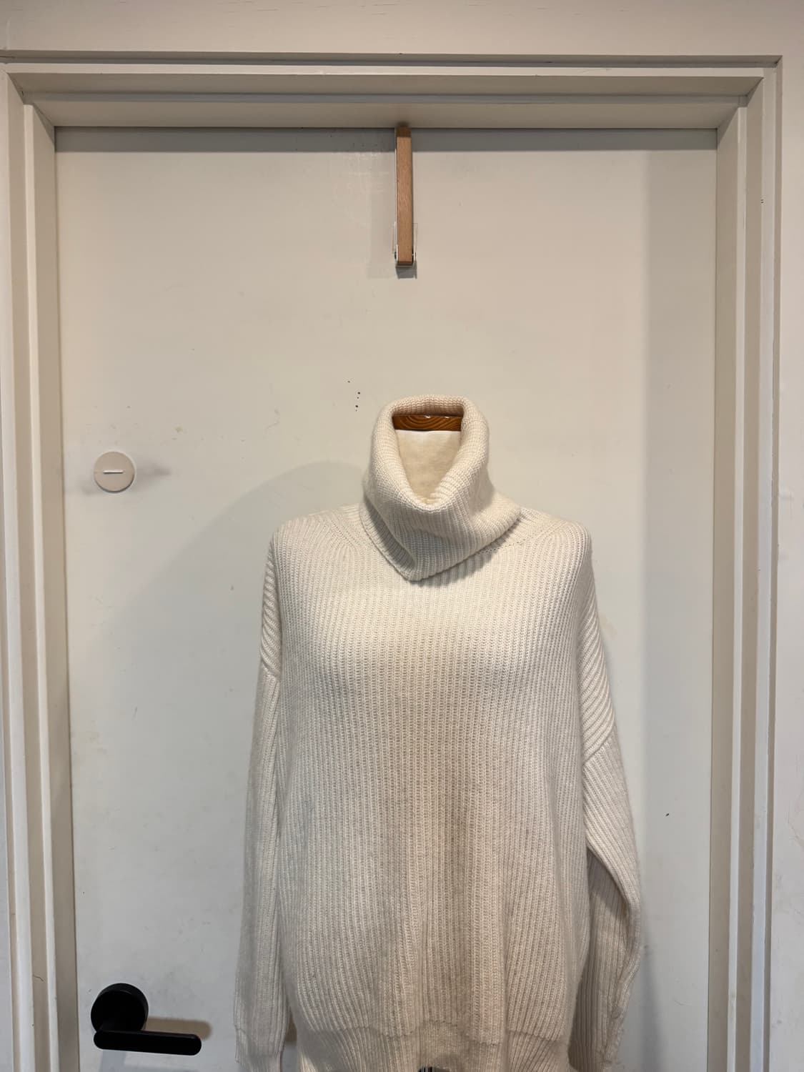 블루마린 블루걸 터틀넥 니트 상품이미지4