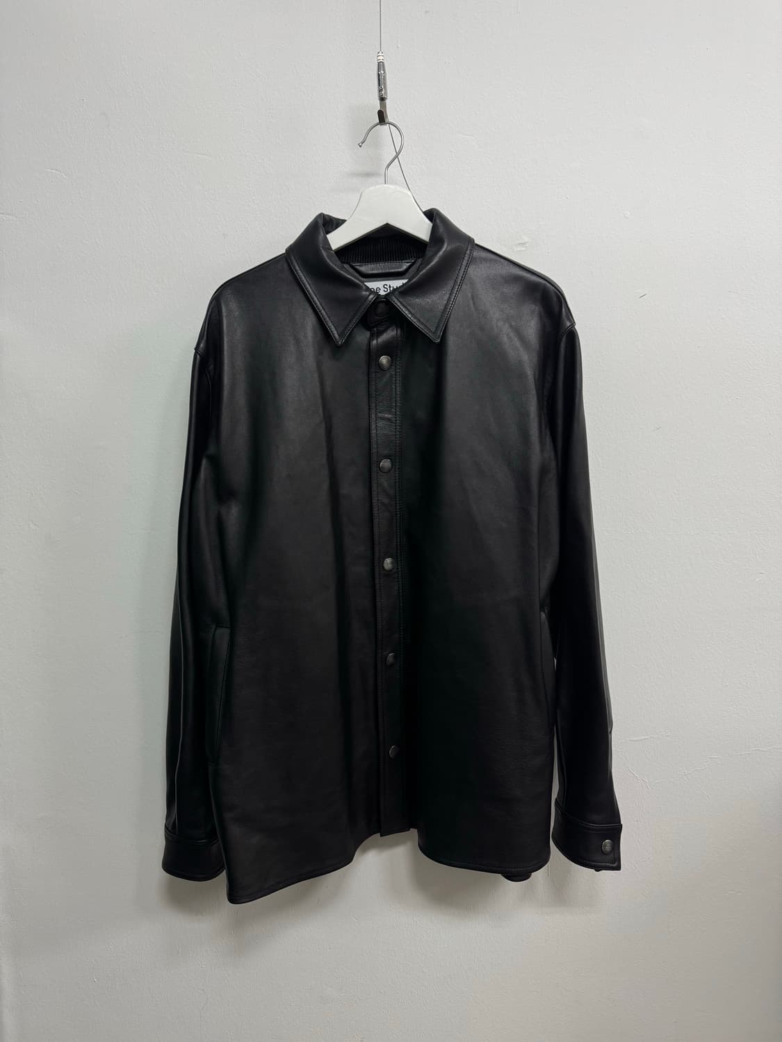 아크네 스튜디오 라크 나파 램스킨 오버셔츠 레더자켓 48 상품이미지3