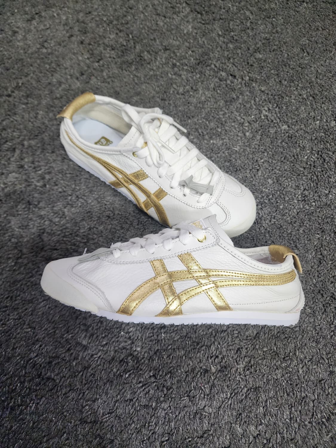 여성 오니츠카타이거 멕시코66 흰금 235사이즈  상품이미지1