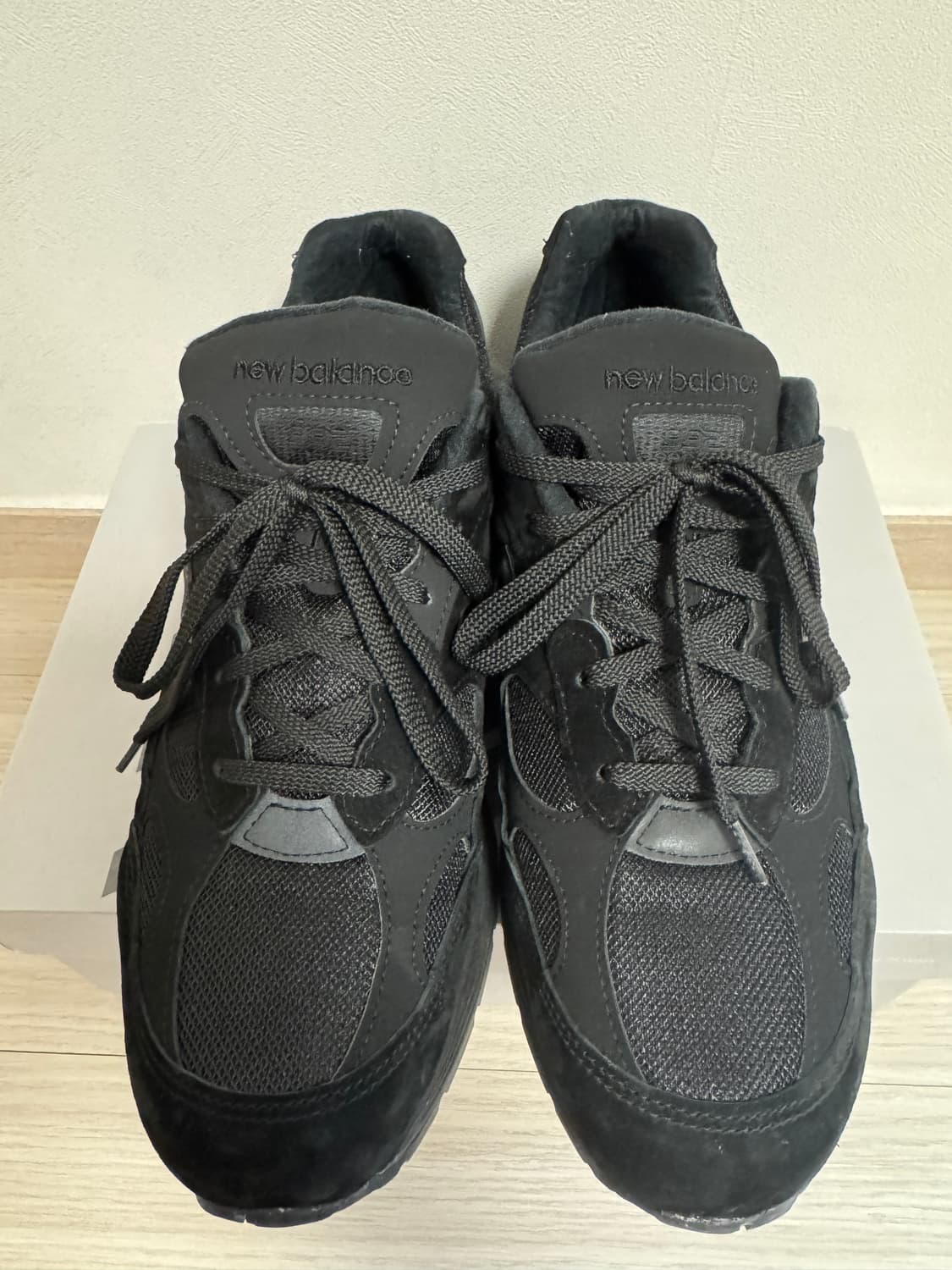 뉴발란스 992코어 트리플블랙 295mm팝니다 상품이미지1