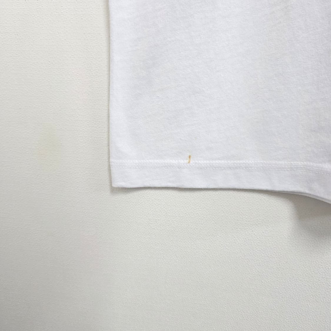 L 에이카화이트 백프린팅 반팔티셔츠 화이트 상품이미지3