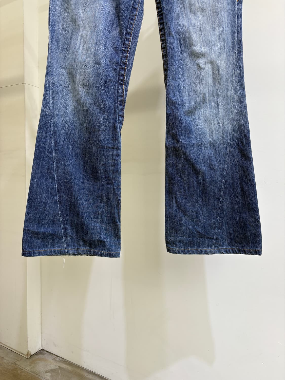 TRUE RELIGION (Made in USA) 부츠컷데님 상품이미지4