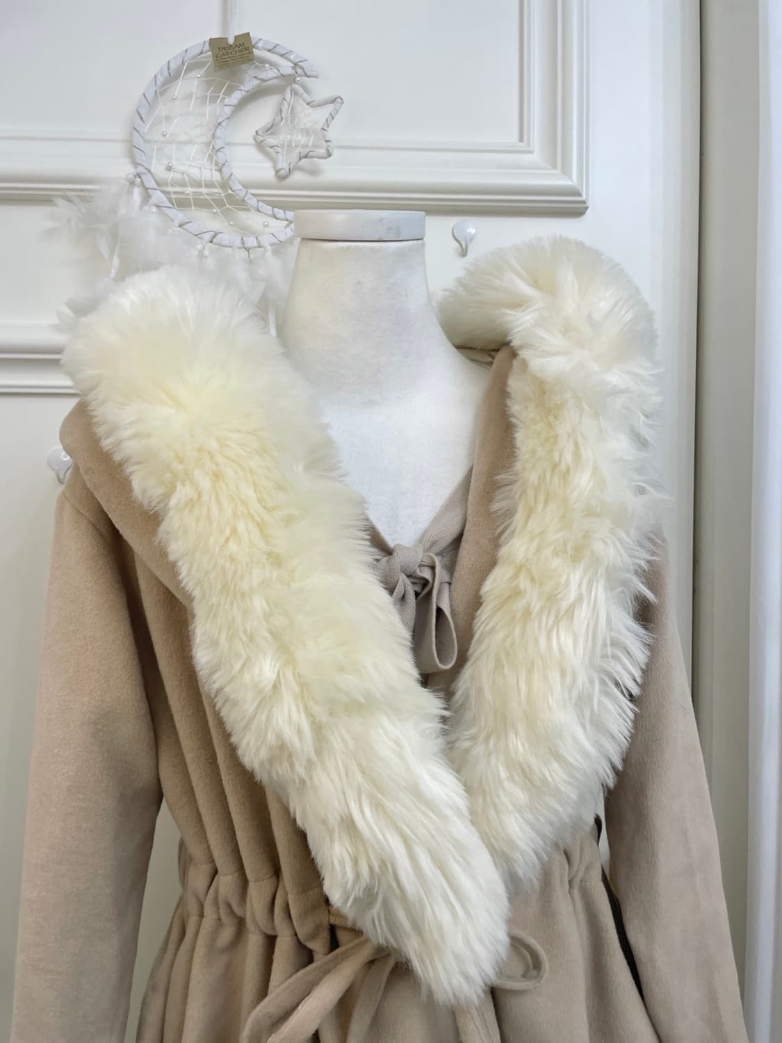beige fur point waist bow lovely coat 상품이미지5