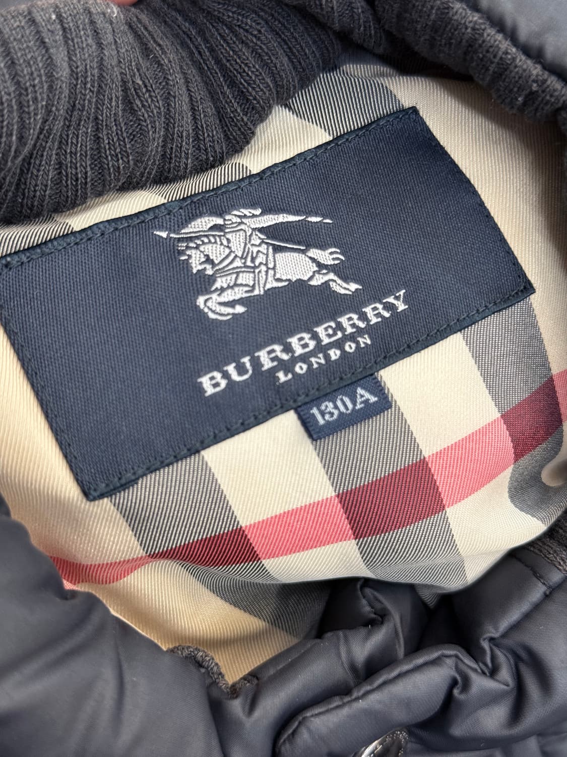 버버리 런던 조끼 패딩 상품이미지3