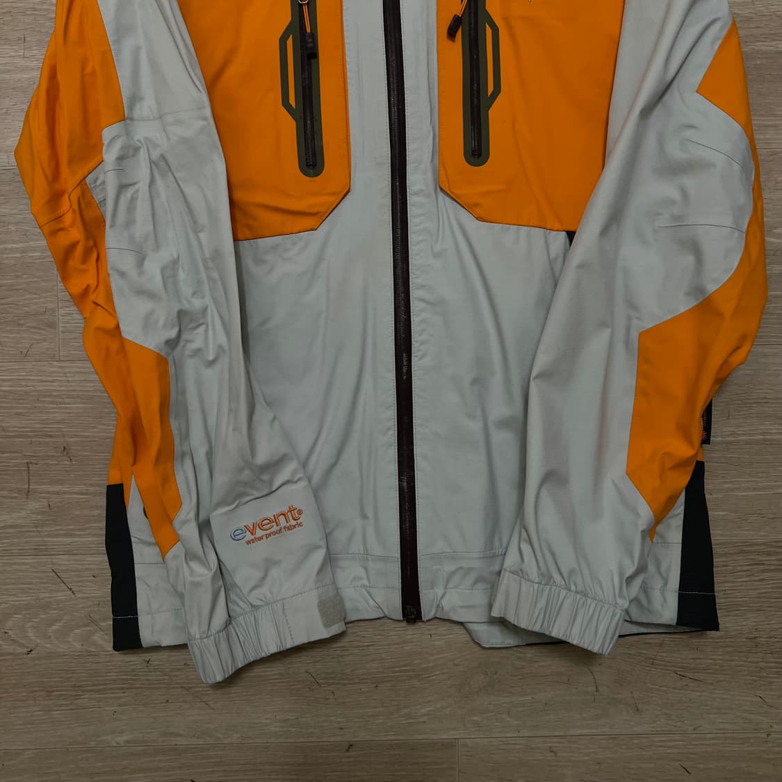 로우알파인 E-vent 고어텍스 배색 바람막이 자켓 [오렌지] M/95 상품이미지3