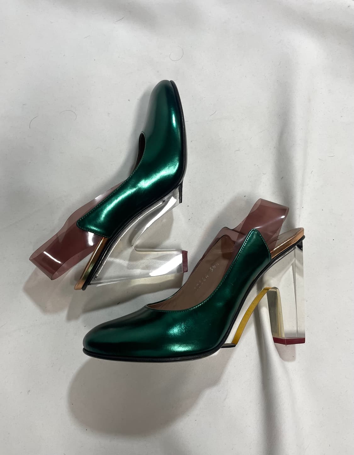 드리스반노튼 클리어힐 펌프스 상품이미지1