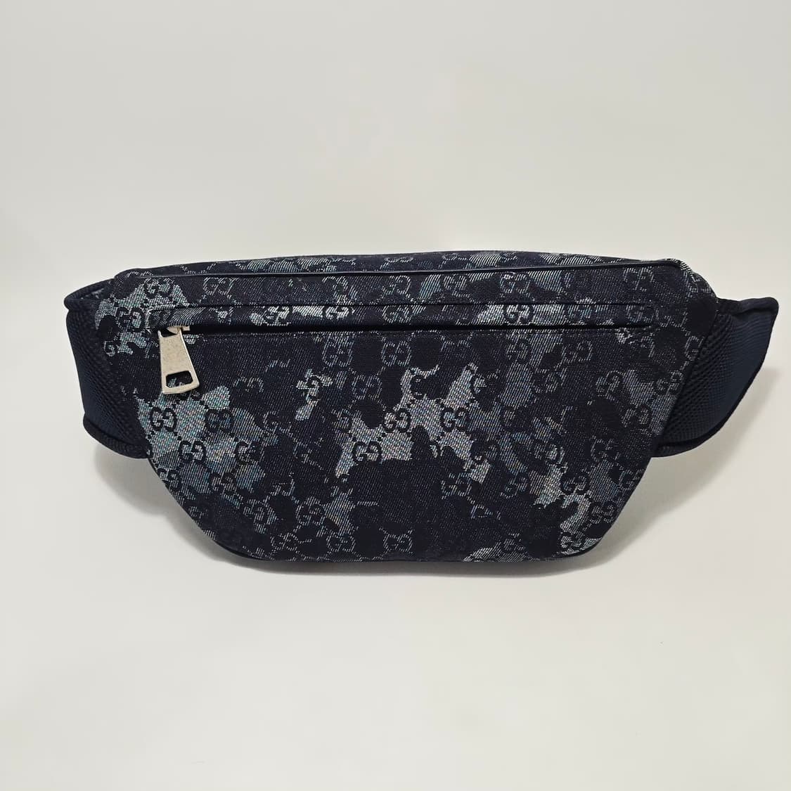 구찌 GG 데님 라지 벨트백 상품이미지3