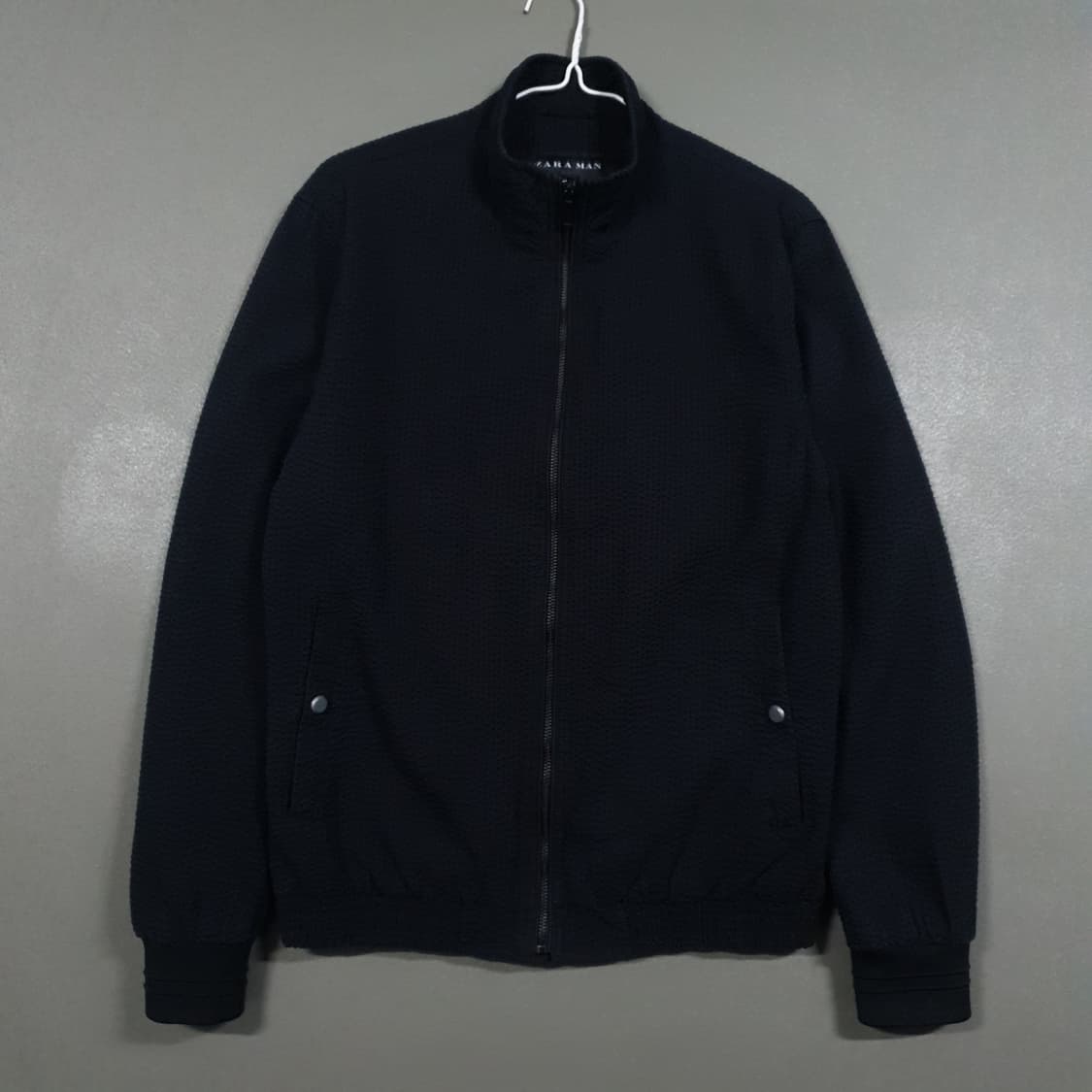 M (95) ZARA 자라 시어서커 미니멀 블루종 자켓 블랙 상품이미지1