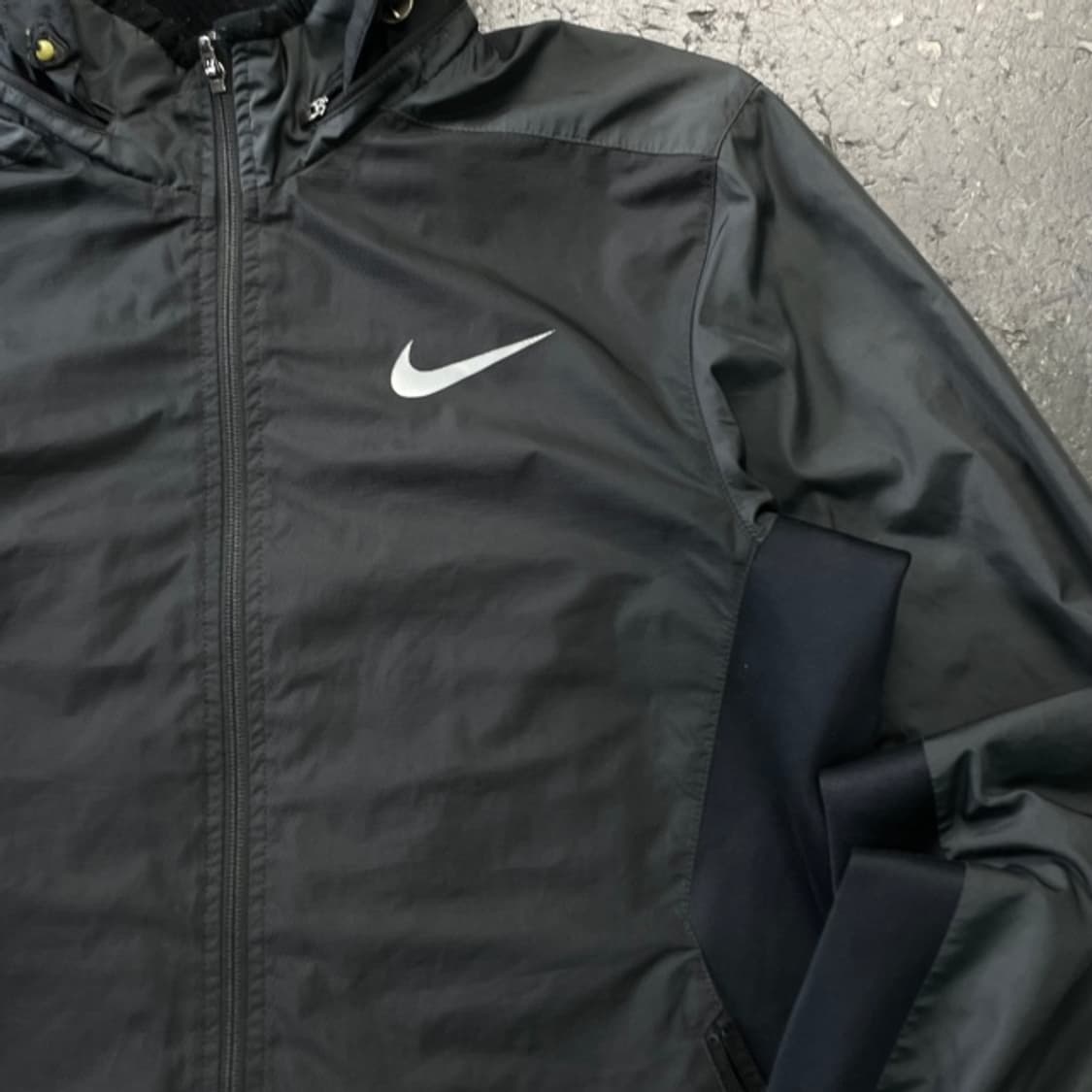 100 나이키 스우시 바람막이  상품이미지2