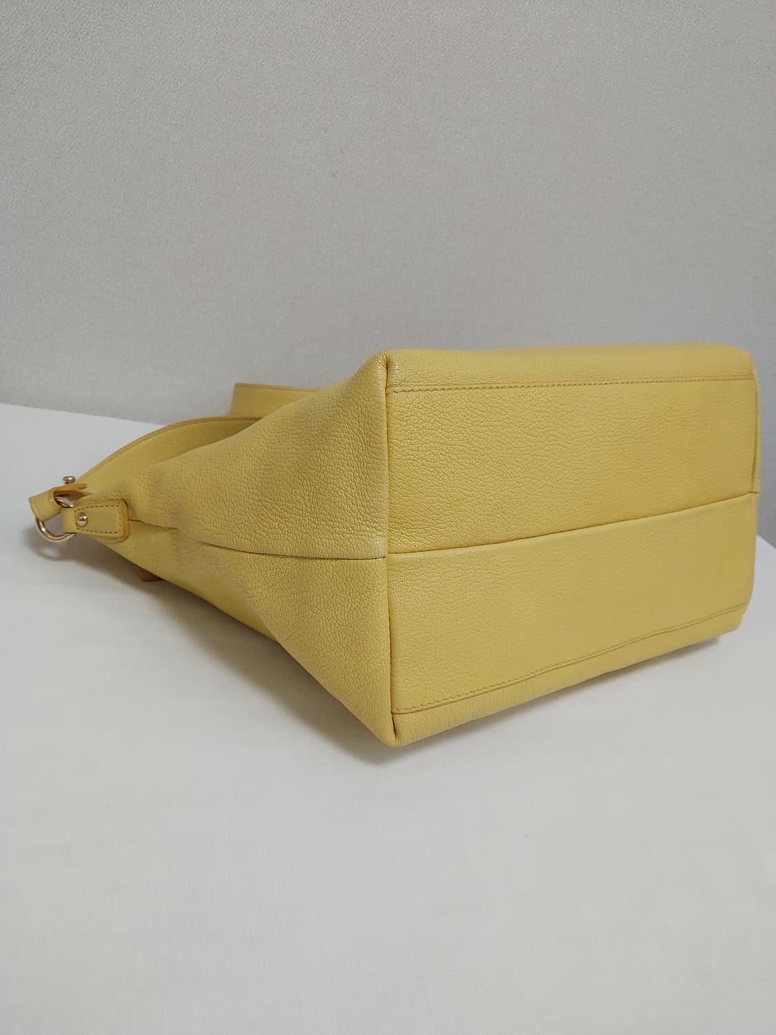 페라가모 간치니 레더 옐로우 투웨이백 (정품) 상품이미지6