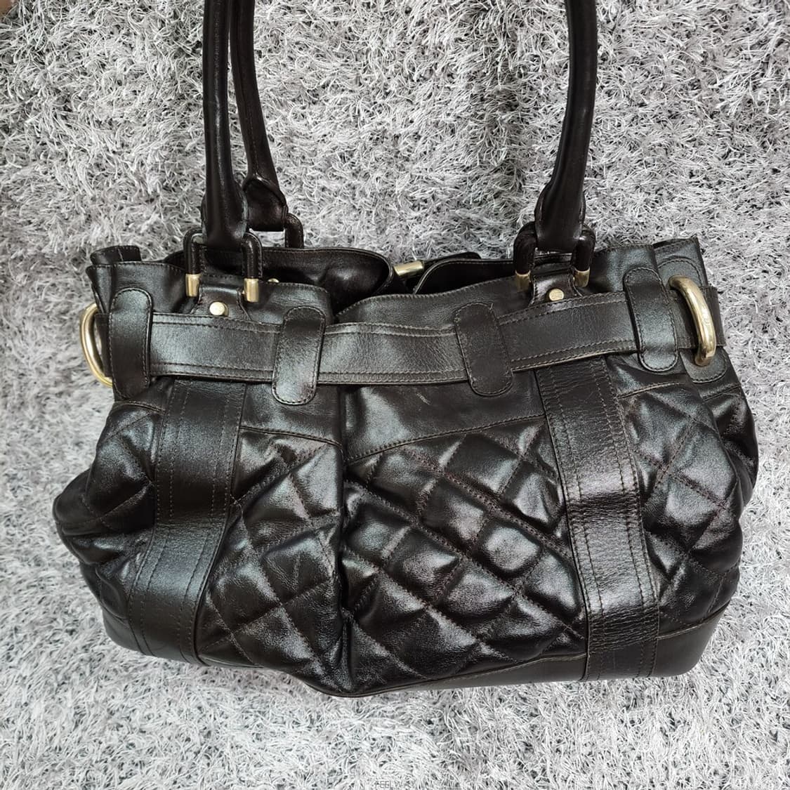 버버리 퀼팅 숄더백 상품이미지2