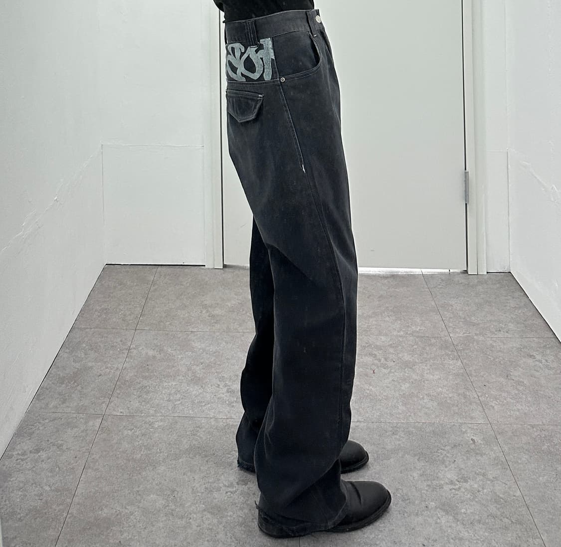 Back Graphic Printed Wide Denim Pants 상품이미지3