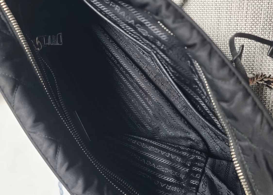 프라다 나일론 퀼팅 체인 숄더백 1bb903 상품이미지3
