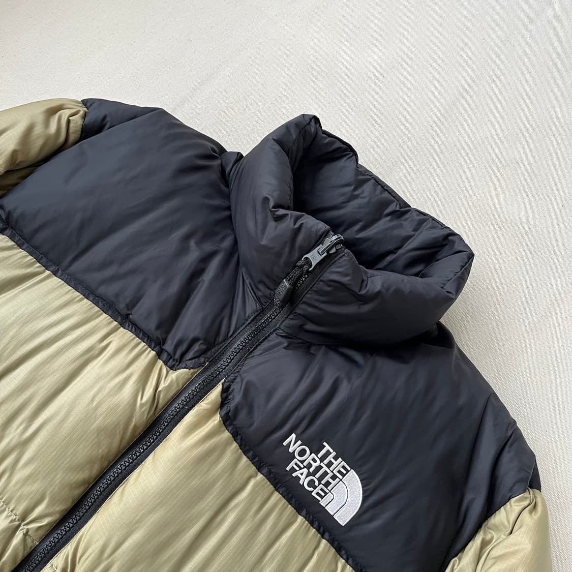 90s 노스페이스 눕시 700 다운 자켓 상품이미지2