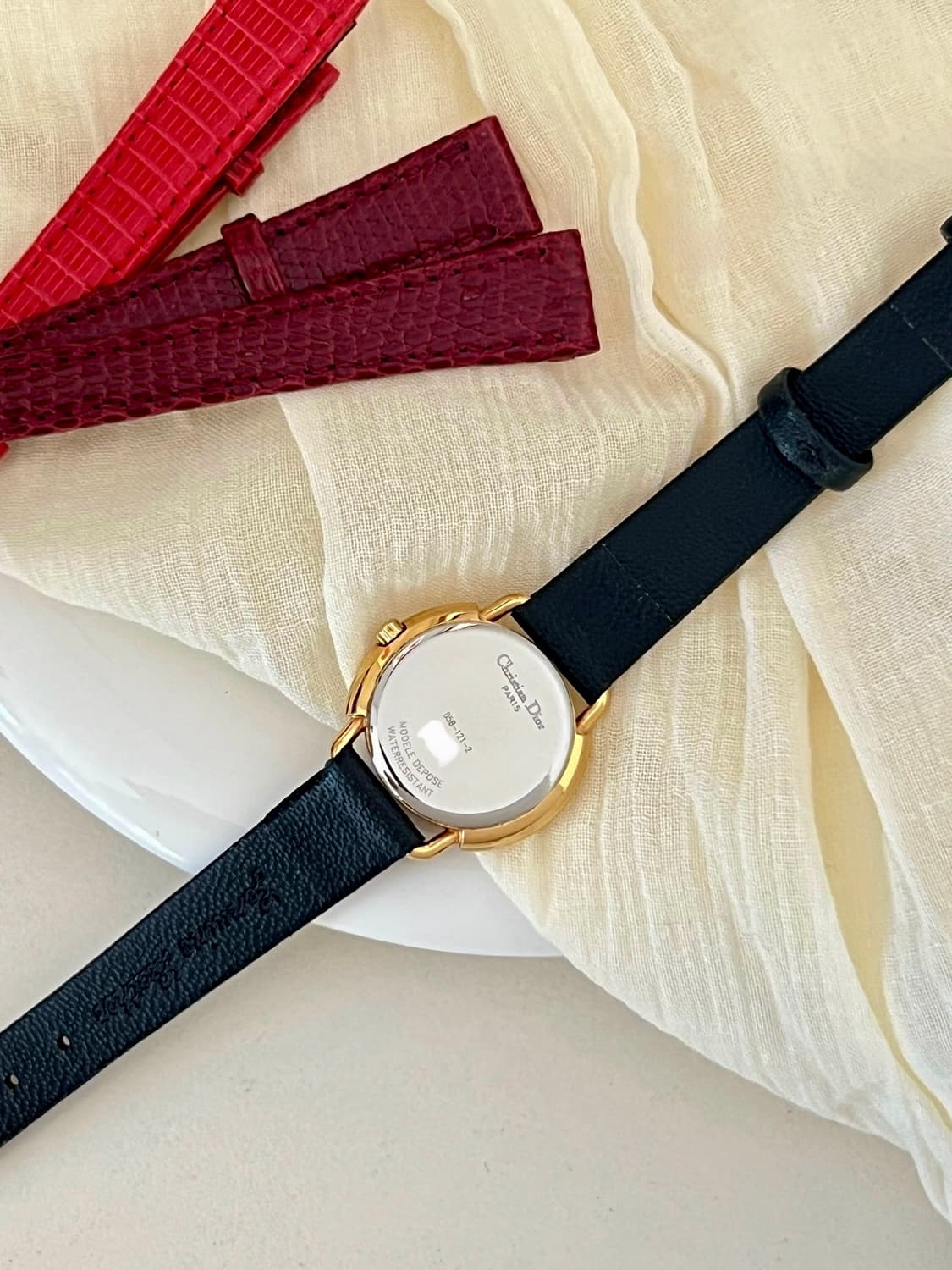 디올 골드 라운드 CD 버클 시계 / 정품감정 . 케어 상품이미지10