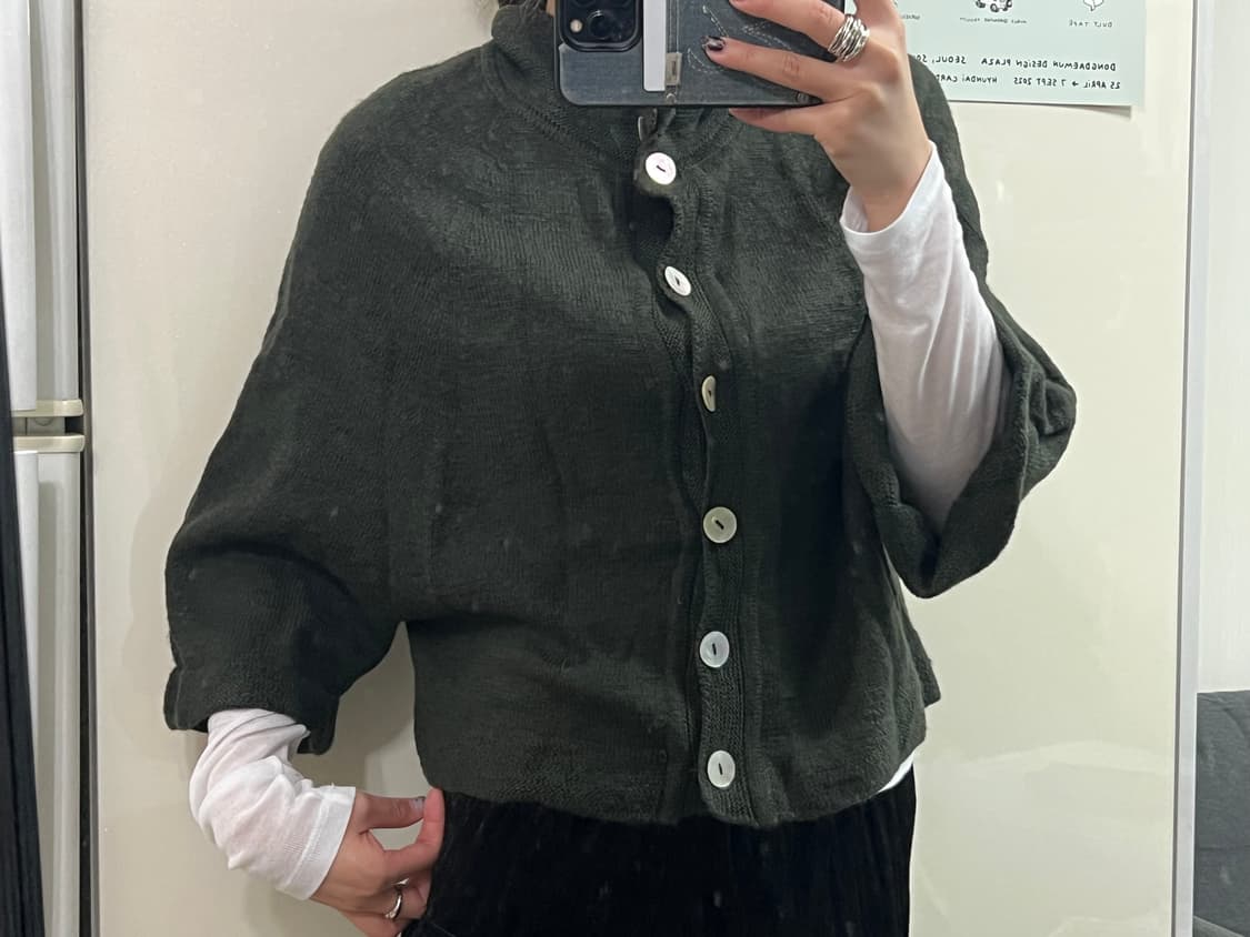 모리걸 케이프 자개단추 카키 니트 가디건 상품이미지1