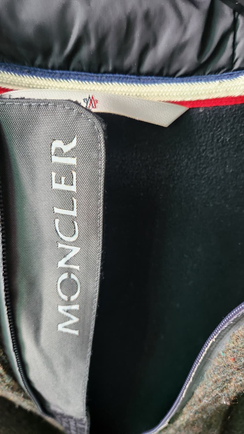 10회미만 착용 새상품급 몽클레어 모직후드 패딩~3사이즈 상품이미지3