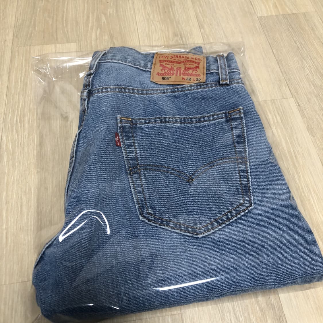 (31) 리바이스 Levi's 505 레귤러핏 연청 워시드 데님 상품이미지10