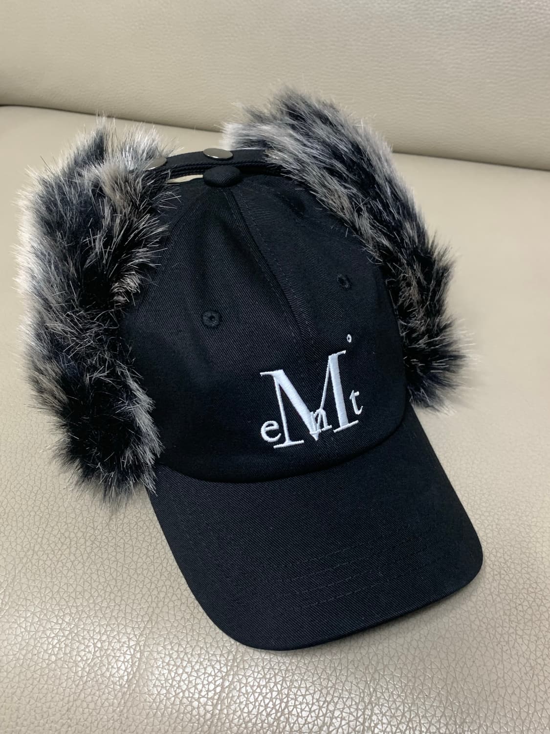 무센트[Mucent] SIGNATURE EARFLAP BALL CAP 상품이미지1