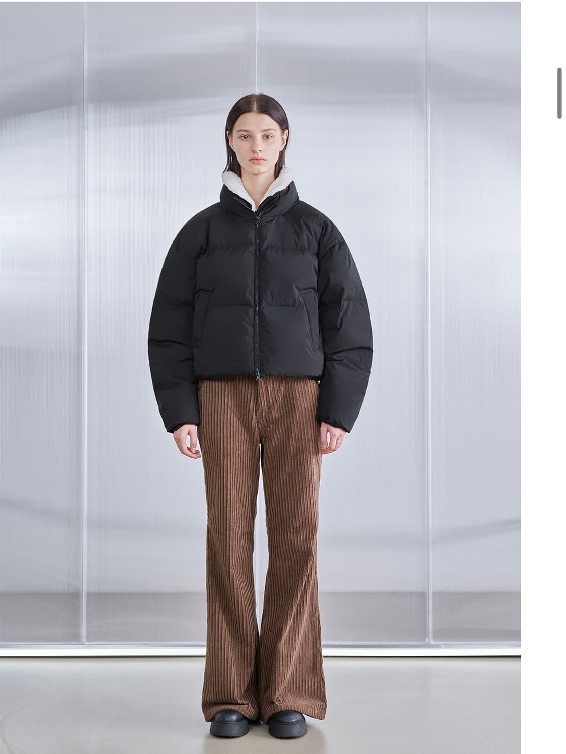 코드그라피 넥워머 크롭 에센셜 패딩_블랙 상품이미지2