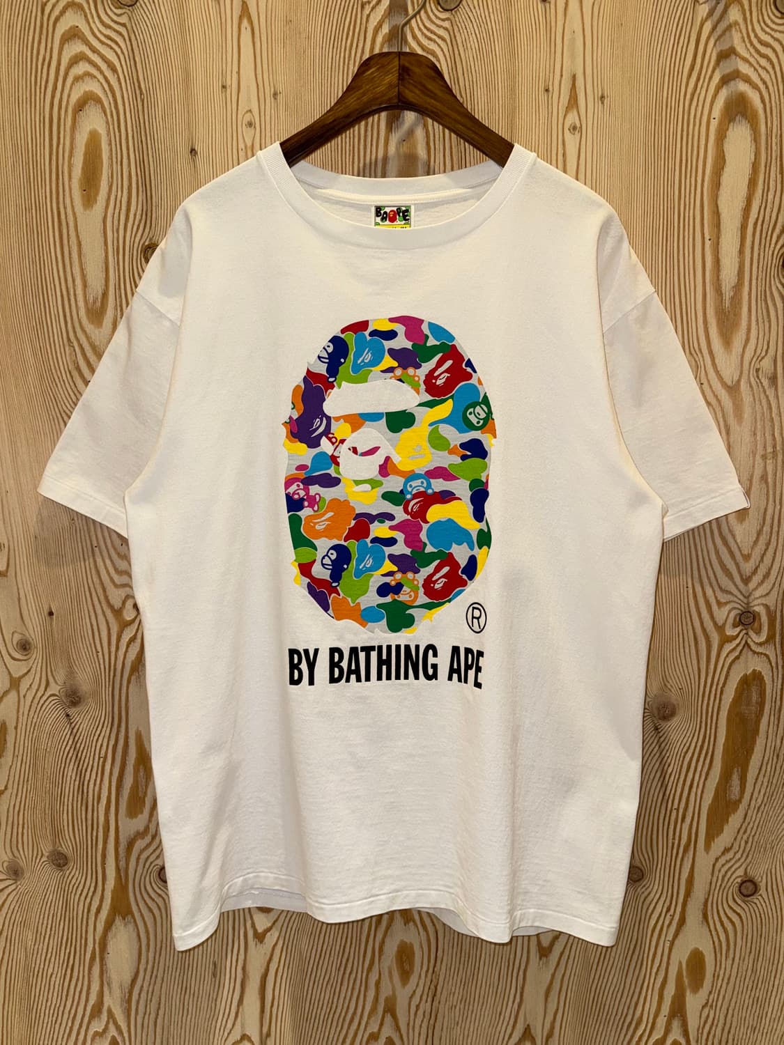 베이프 밀로 ABC 멀티 바이 베이싱 티셔츠 상품이미지1