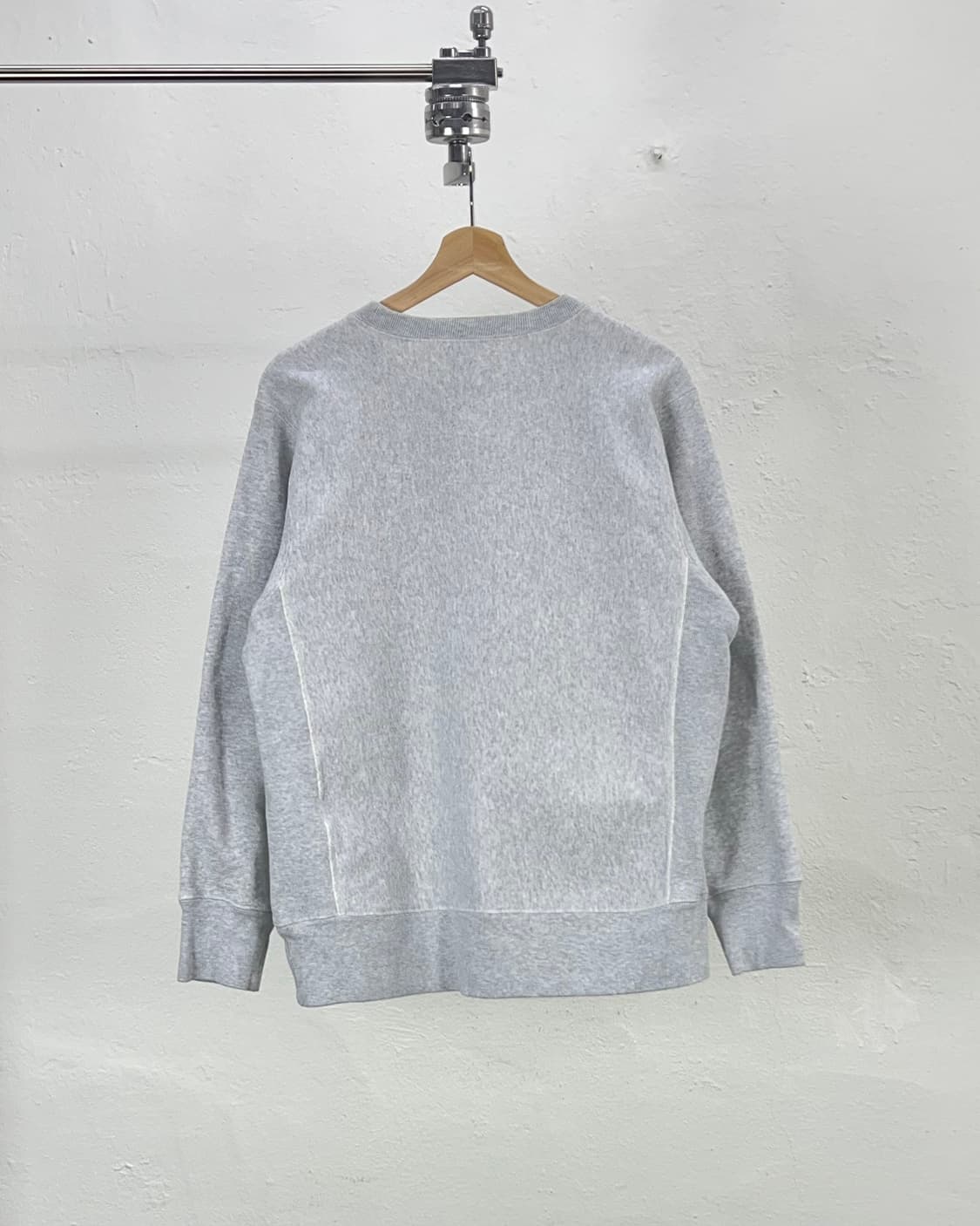 챔피온 라이트 그레이 리버스 위브 스웨트 셔츠 상품이미지6