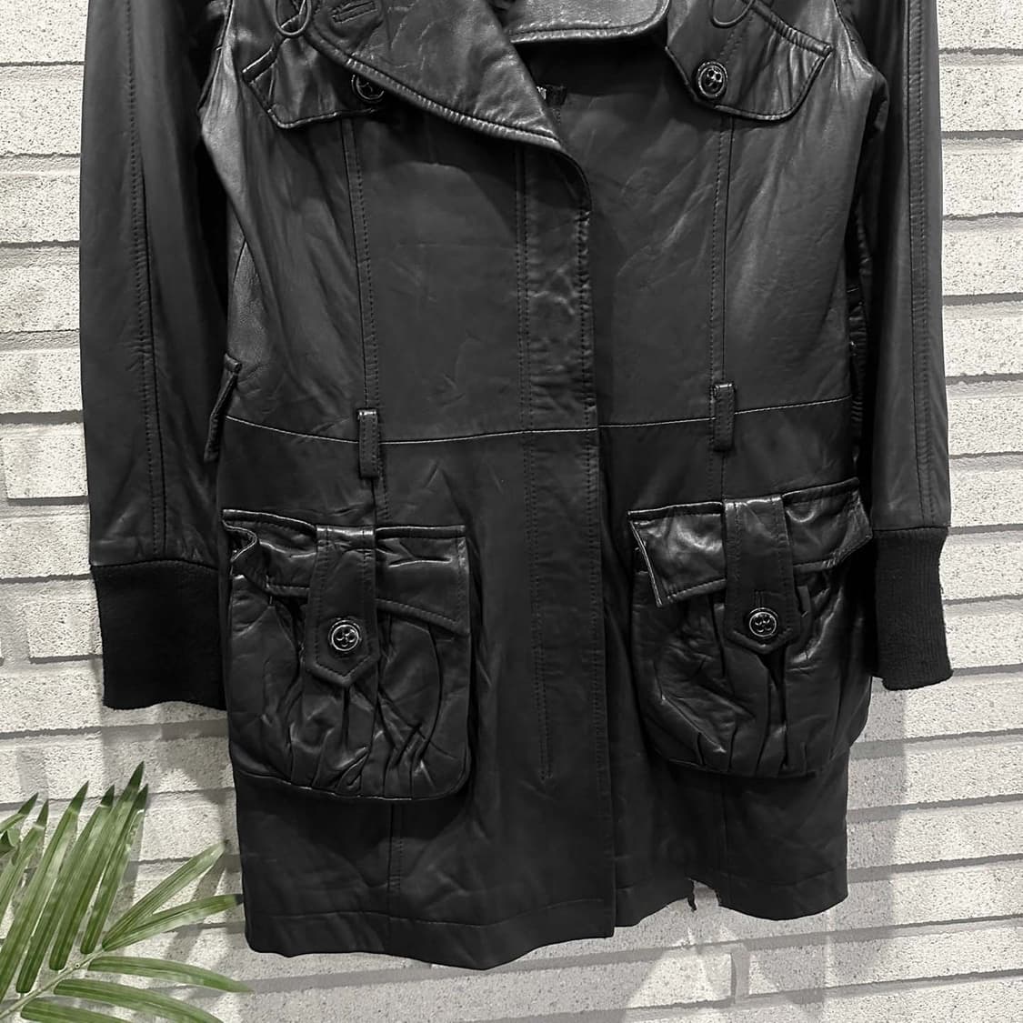 JPN VINTAGE 미디 레더자켓 셔링카라 빅 플랩포켓 디테일 블랙 상품이미지4